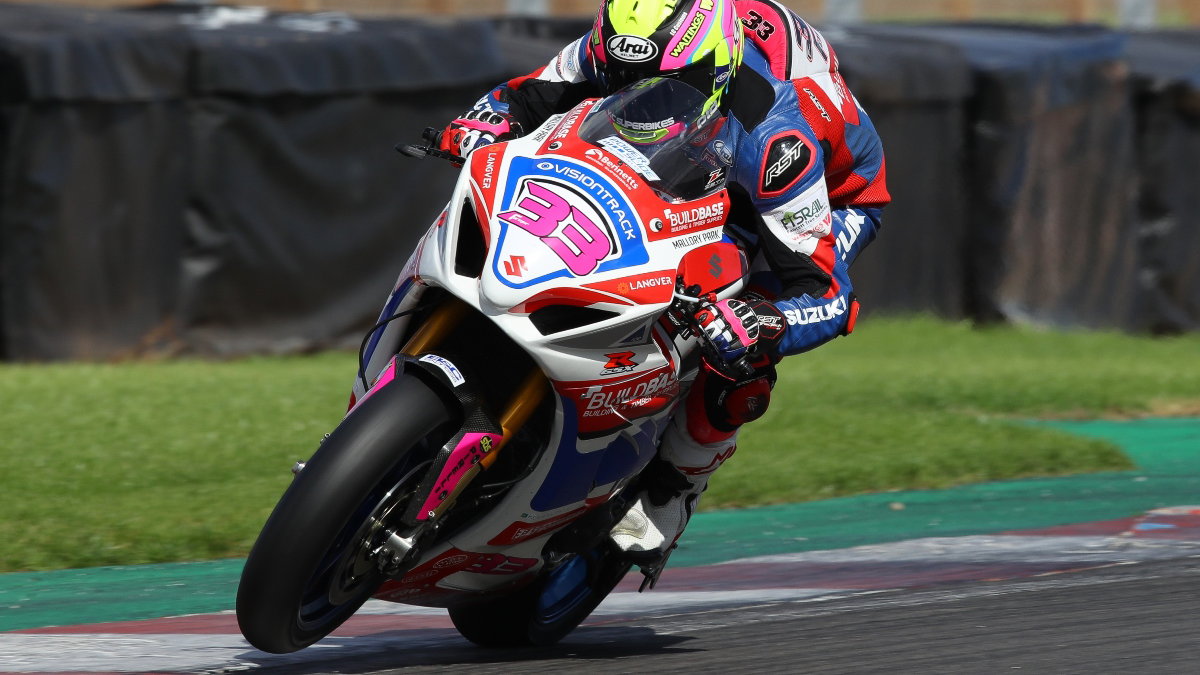 Keith Farmer - Buildbase Suzuki [credit: Ian Hopgood Photography]